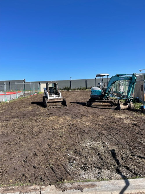 Excavation machinery at a Land Clearing Project in Wollongong and the Illawarra by Dombarton Construction and Excavation